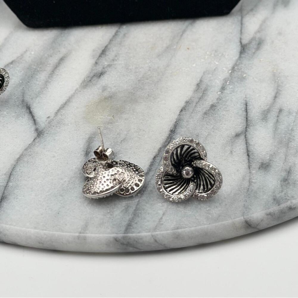 Tocara Sterling Silver Floral Necklace, Ring & Earrings Set – Made In Italy - Picture 3 of 8